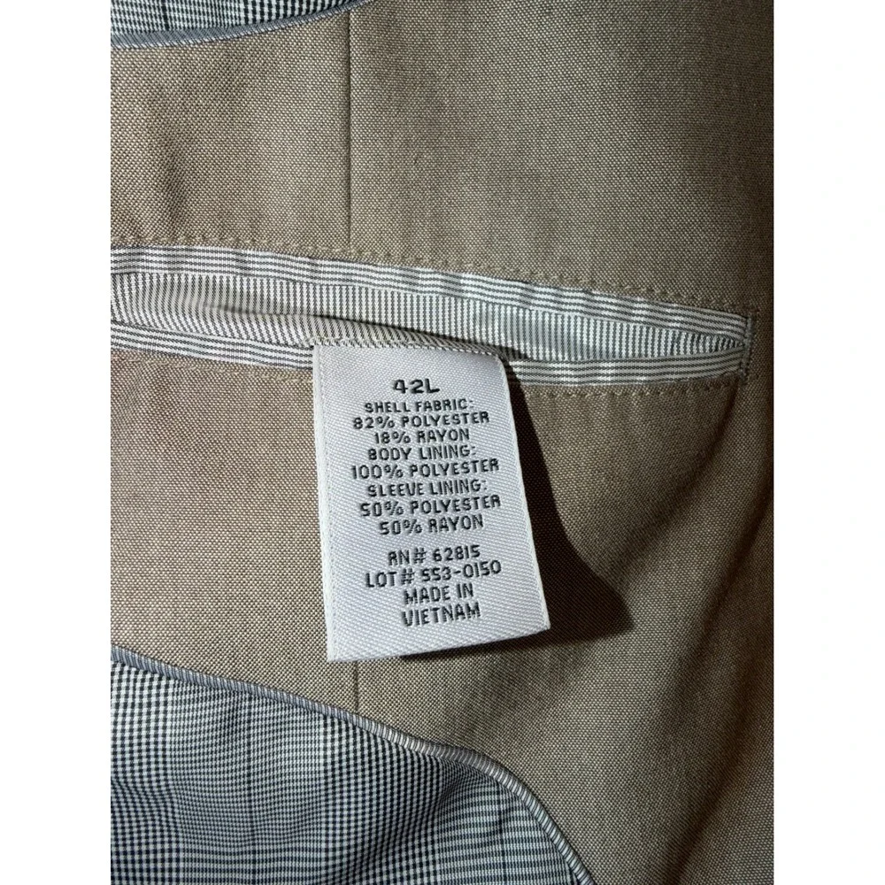 J.Ferrar Mens Slim Fit Suit Tan Beige 2 Button Blazer Pants Set 42L 553-0150